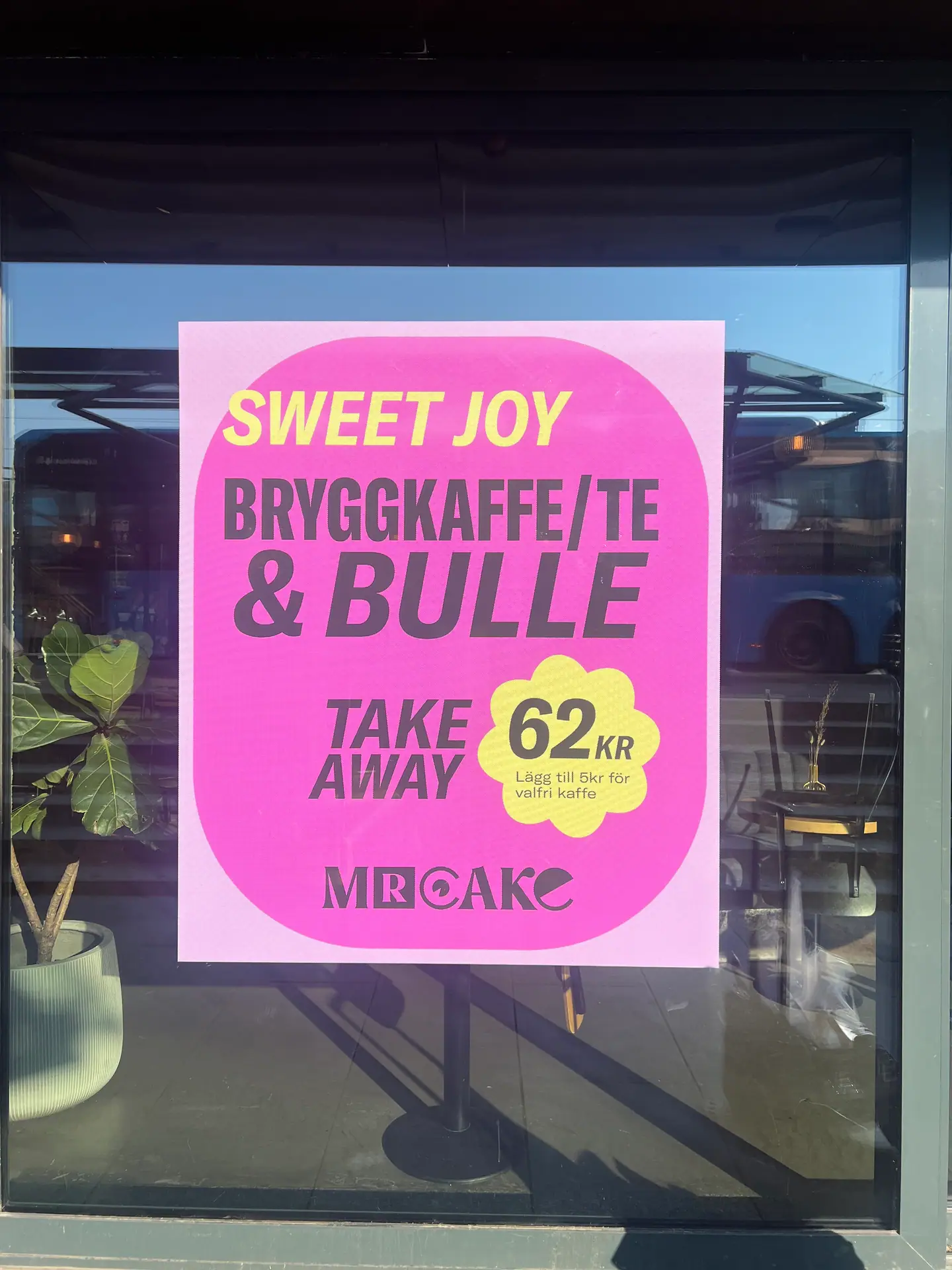 Butik med fönsterdekor