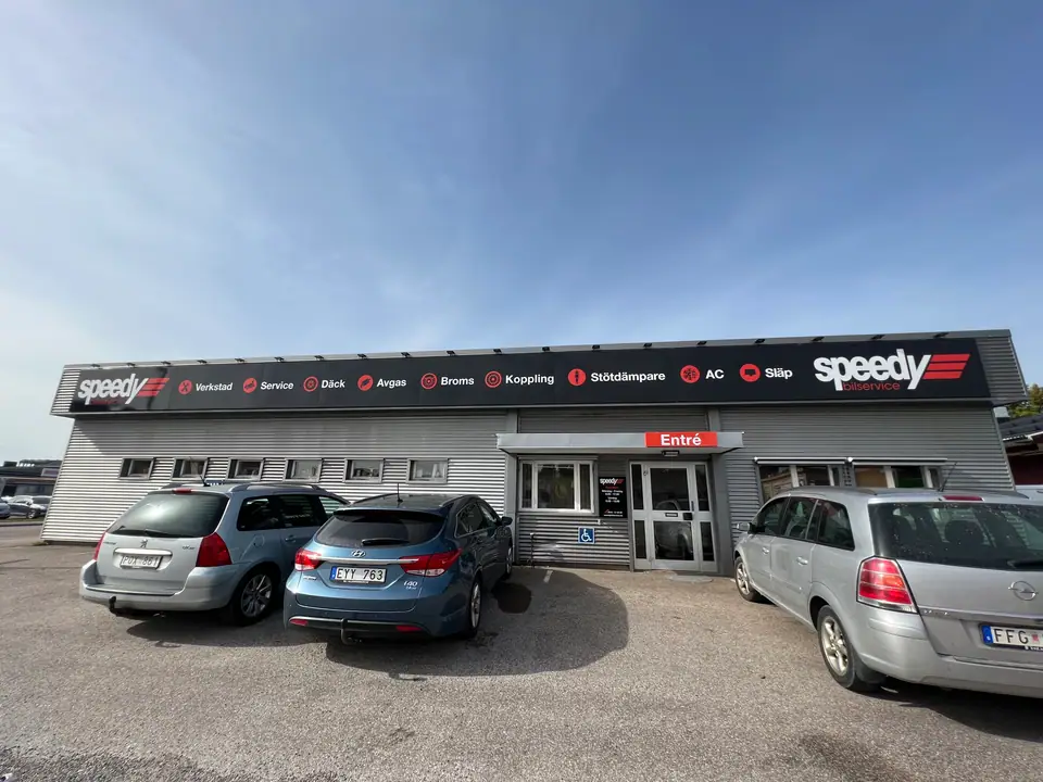 Speedy Borlänge – fasadskylt monterad