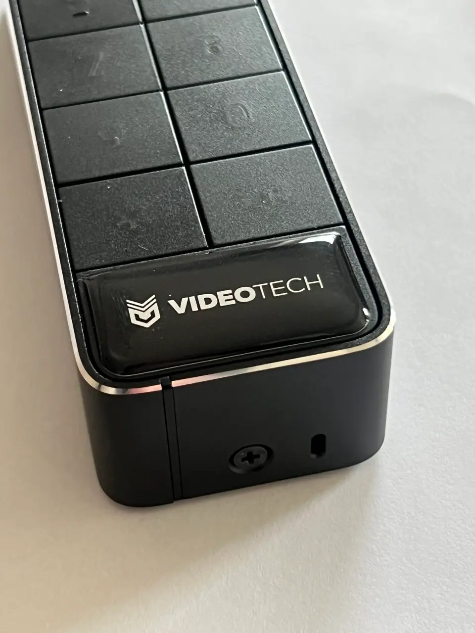 Videotech domedekal med 3D-effekt